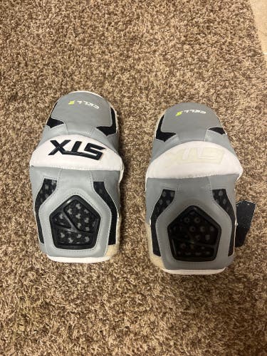 Used Medium STX Cell III Arm Pads