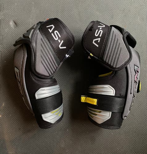 CCM Tacks AS-V Elbow Pads XL Like new
