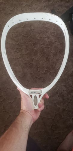 Used Warrior Unstrung Void Noz Goalie Head