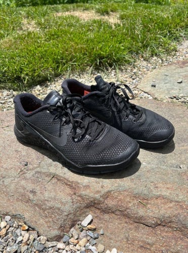 Black Nike Metcon 4 Size 9.5 Used CrossFit Shoes
