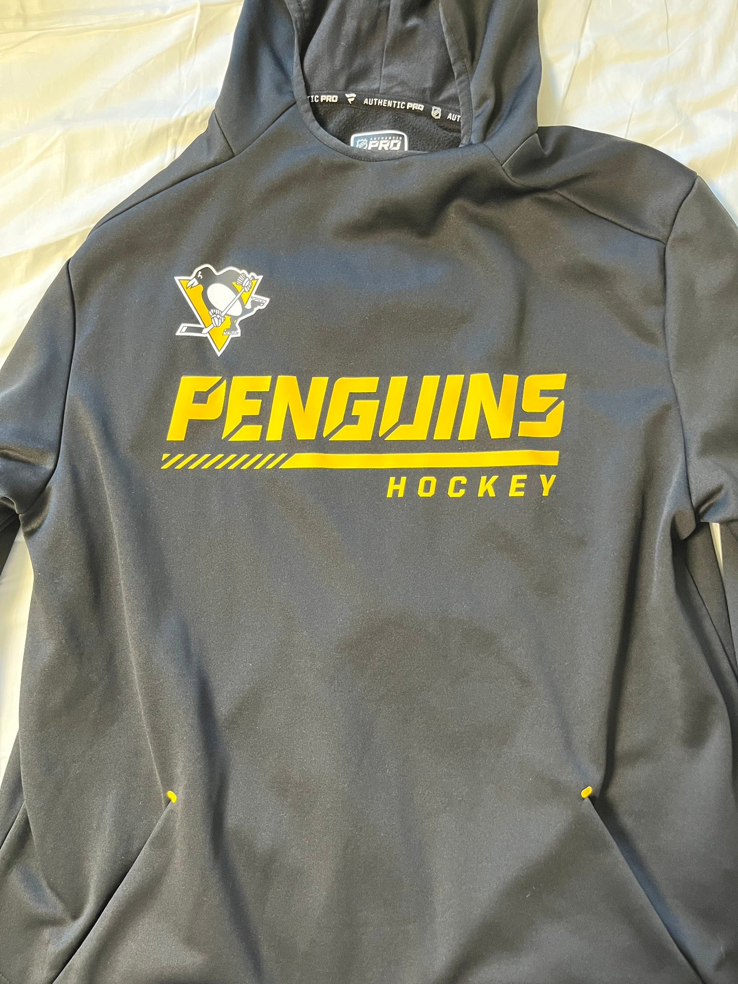 Unisex Fanatics Signature Black Pittsburgh Penguins Super Soft Pullover Crew Sweatshirt Size: Large
