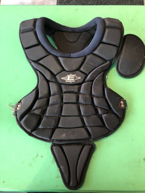 Easton Catchers Gear Box Set (age 13-15) - sporting goods - by owner - sale  - craigslist