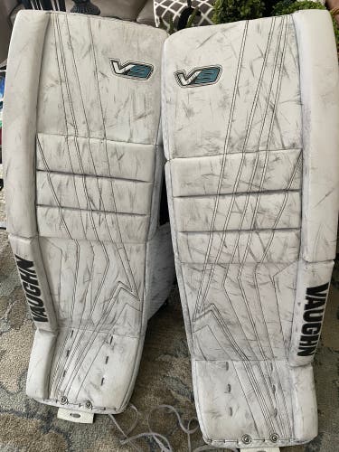 35" +2 Vaughn Velocity V9 Pro Goalie Leg Pads