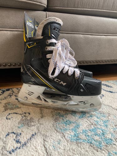 CCM Size 3.5D Super Tacks AS1 Hockey Skates