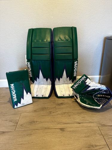 35”+1 Vaughn V9 Pro Carbon Full Set