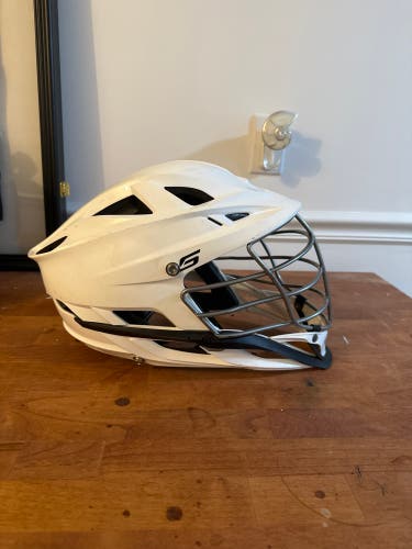Player's Cascade S Helmet