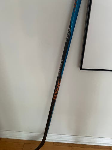 Intermediate Left Hand P28  Nexus Sync Hockey Stick