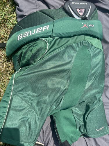 Bauer senior green small pants
