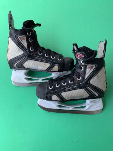 Used Youth Easton Stealth S15 Hockey Skates (Regular) - Size: 13.5