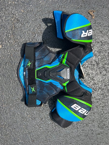 Junior Used Small Bauer Shoulder Pads