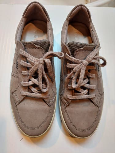 Used ECCO Gray Leather Lace-Up Sneakers (Mens EU 43, Approx. US 9.5/10)