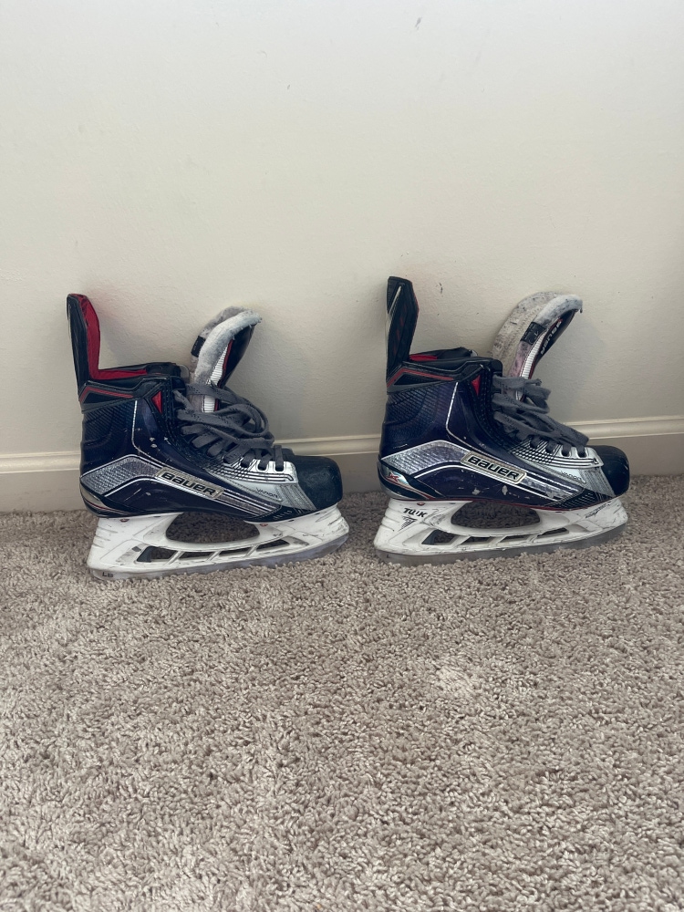 Used Bauer Regular Width   Size 4 Vapor 1X Hockey Skates