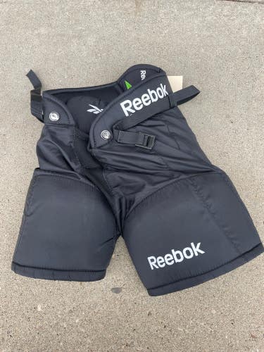 Youth Used Small Reebok 12k Hockey Pants