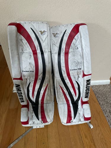 31+1.5 Vaughn  Velocity V5 Goalie Leg Pads