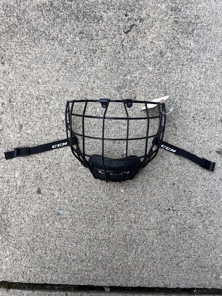 Used Small CCM FM680 Cages, Visors & Shields