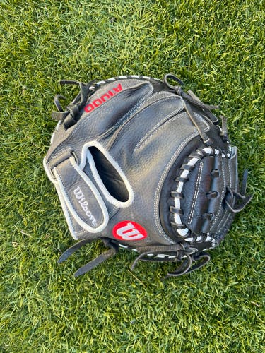 Right Hand Throw 33" A1000 Catcher's Glove