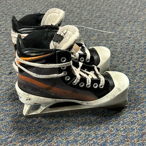 Junior Used Bauer Performance Hockey Goalie Skates D&R (Regular) 5.0