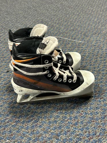 Used Bauer Performance Hockey Goalie Skates D&R (Regular) 5.0 - Junior
