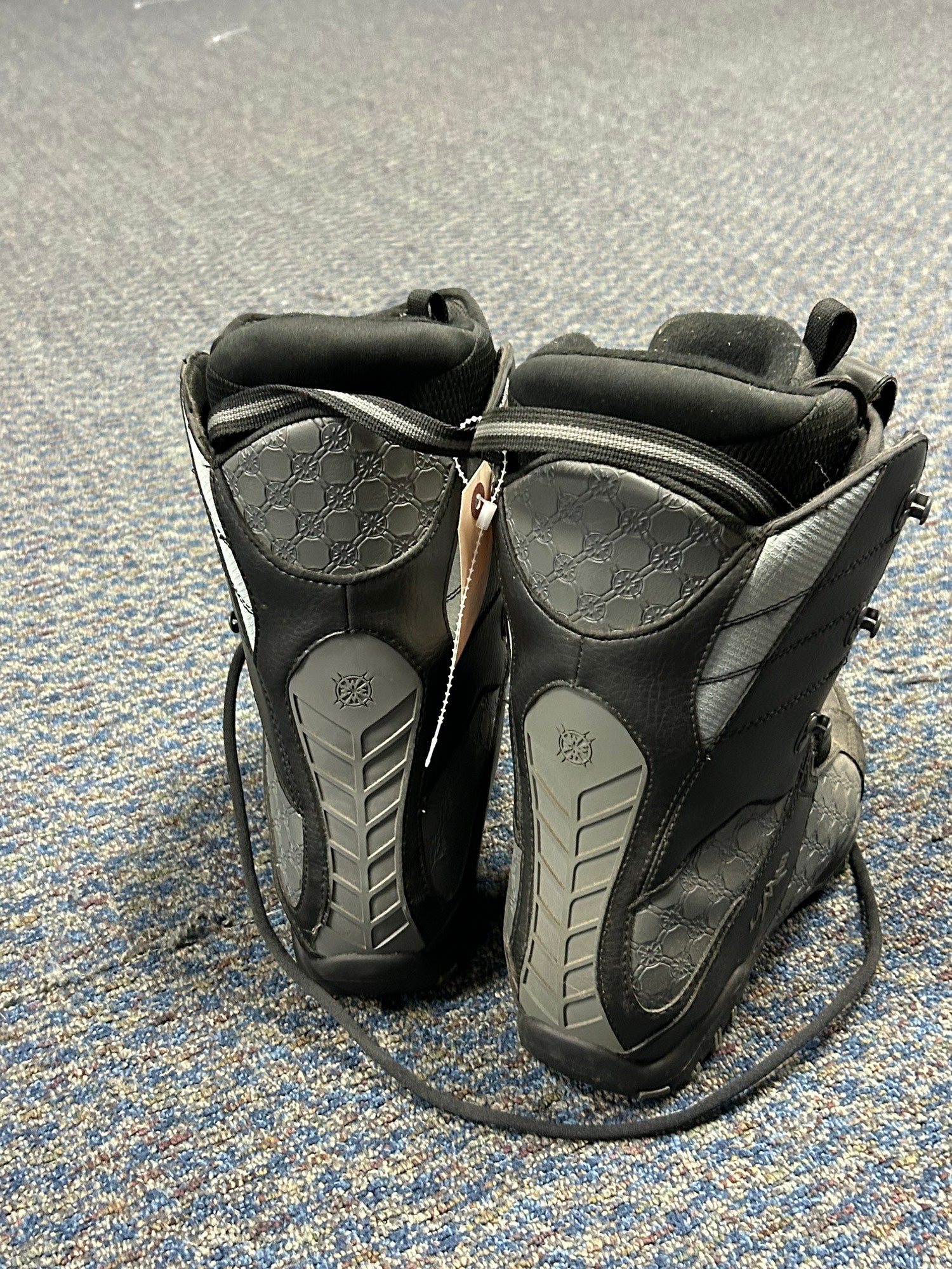 Lamar Men\'s Snowboard Boots Size 8.0 black n Gray Lamar Ski & Snowboard Boots for Men for sale | eBay main image 2