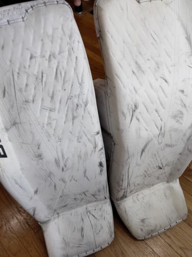 Bauer ultrasonic goalie pads