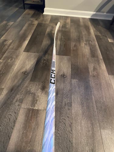 Junior Left Hand P28  JetSpeed FT5 Pro Hockey Stick