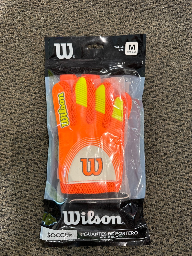 New Medium Wilson Goalie Gloves