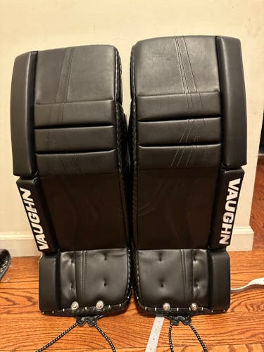 Used 24" Vaughn Velocity jr Goalie Leg Pads