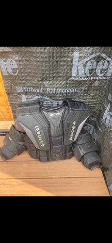 Used Medium Bauer Elite Goalie Chest Protector