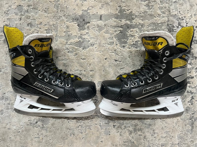 Junior Bauer Extra Wide Width Size 4.5 Supreme S37 Hockey Skates
