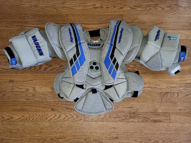 Used Intermediate Small Vaughn Velocity VE8 EXP Goalie Chest Protector