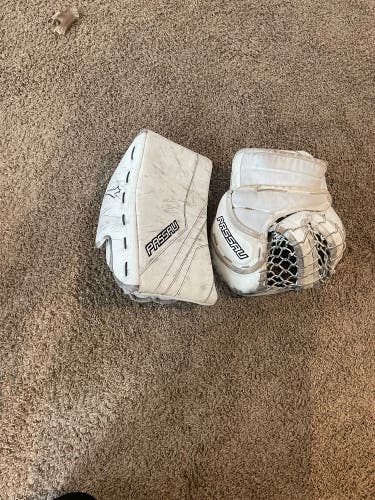 Passau Full Right Goalie Gloves