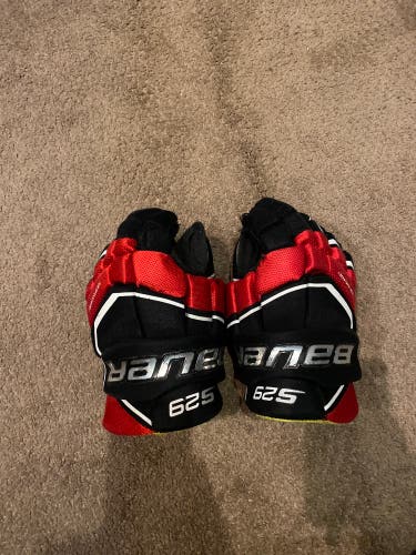 Bauer 11" Supreme S29 Gloves Red And Black