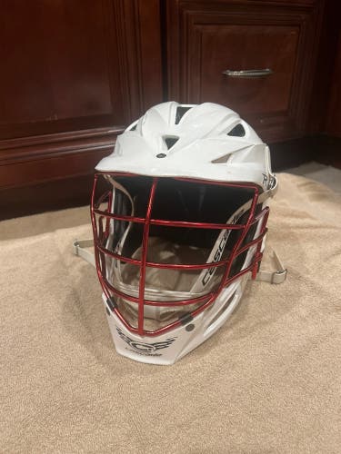 Player's Cascade R Helmet