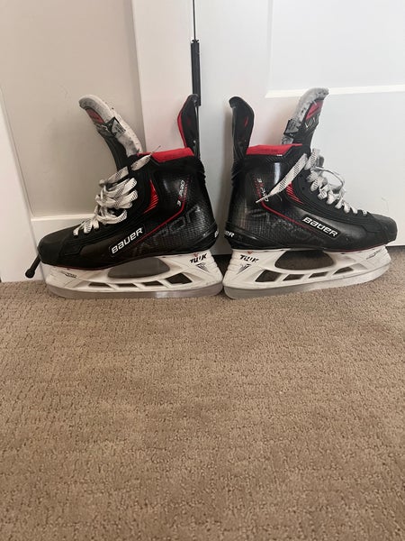 Senior Bauer Pro Stock Size 9 Vapor 3X Pro Hockey Skates