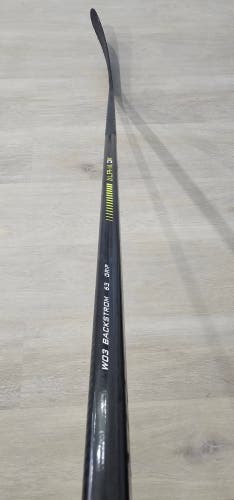Intermediate Used Right Handed Warrior Alpha DX Hockey Stick W03