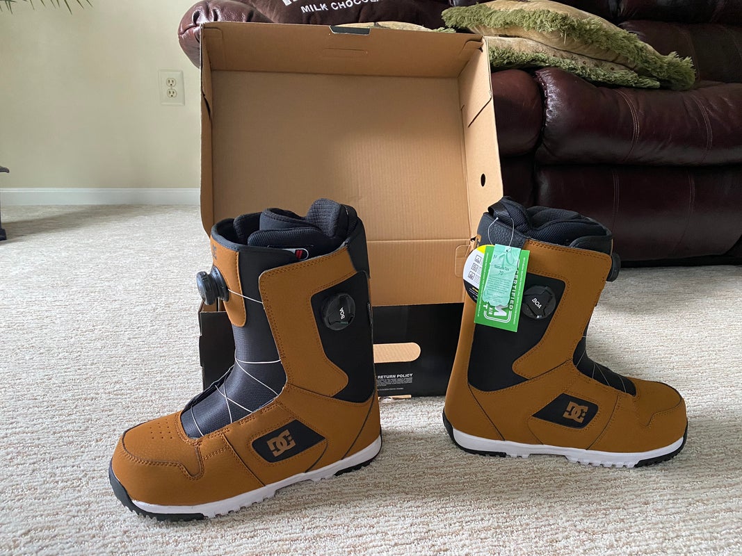Men's Size 10 (Women's 11) DC Phase Snowboard Boots