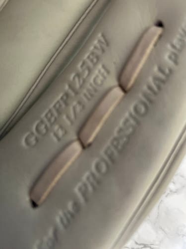 Rawlings GG Elite Softball Right Hand Throw Glove