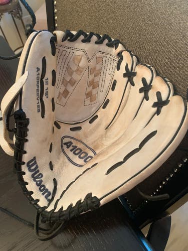 Used Right Hand Throw 12.5" A1000 Softball Glove