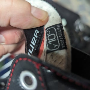 Used Bauer Vapor X500 Hockey Skates Regular Width Size 10