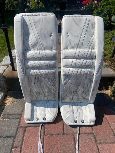 True/Lefevre Pro Canadian Made 32+3 Goalie Pads