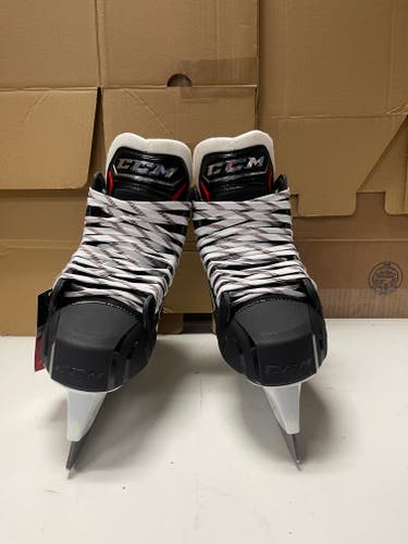 Senior New CCM JetSpeed FT480G Goalie Hockey Skates Regular Width Size 6