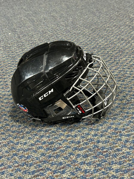Used CCM FL3DS Jr Helmet