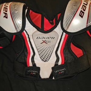 Youth Used Small Bauer vapor x20 Shoulder Pads
