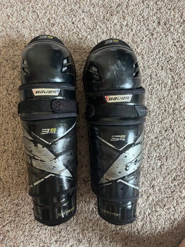 Used 15 size Bauer Supreme 3S Pro Shin Pads