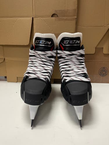 Senior New CCM Jetspeed FT2 Hockey Goalie Skates Regular Width Size 7