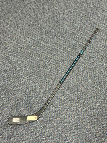 Used Junior Bauer Nexus 4000 Right Hockey Stick P88