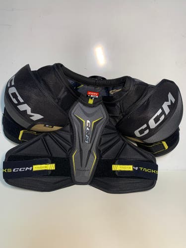 Senior Used Medium CCM Tacks Classic Shoulder Pads