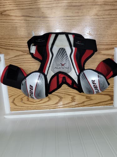 Youth Used Small Bauer Vapor Hockey Shoulder Pads Chest Protector