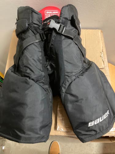 Junior Used Large Bauer Vapor X 7.0 Hockey Pants