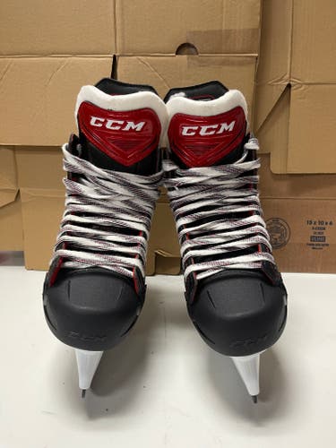 Senior New CCM JetSpeed Control Hockey Skates Regular Width Size 6